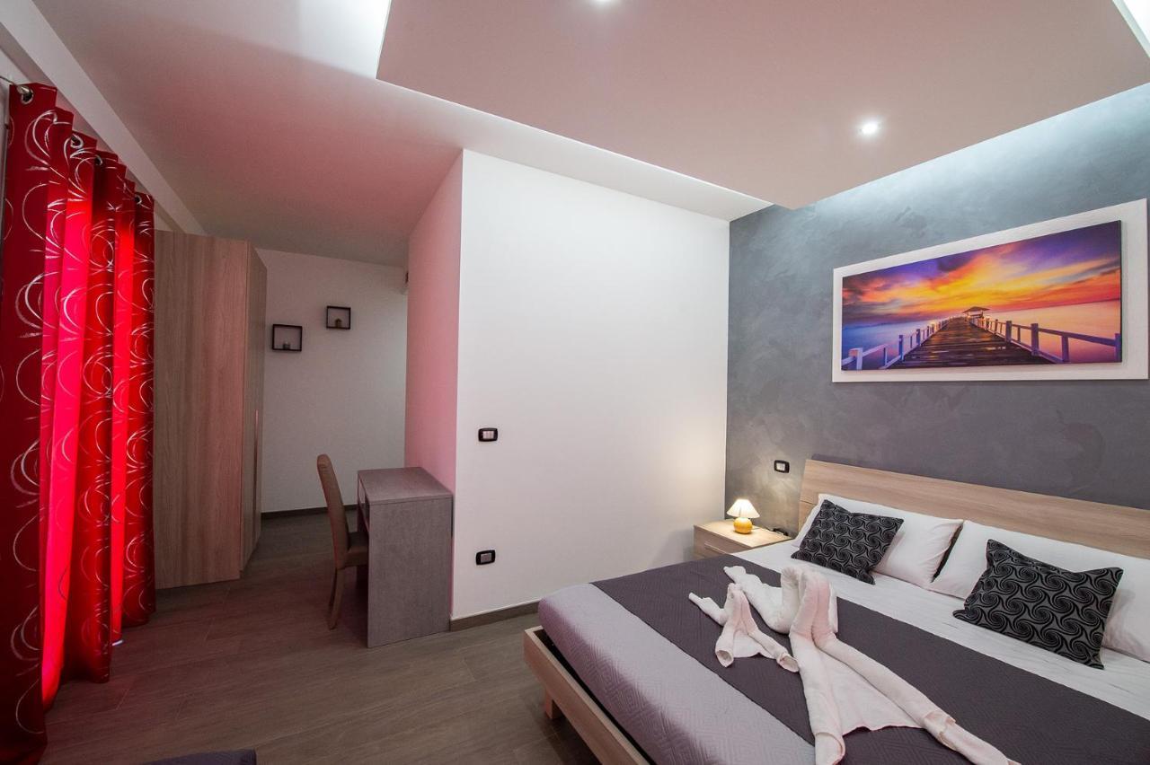 Hotel Perla Del Sud à Sava Extérieur photo