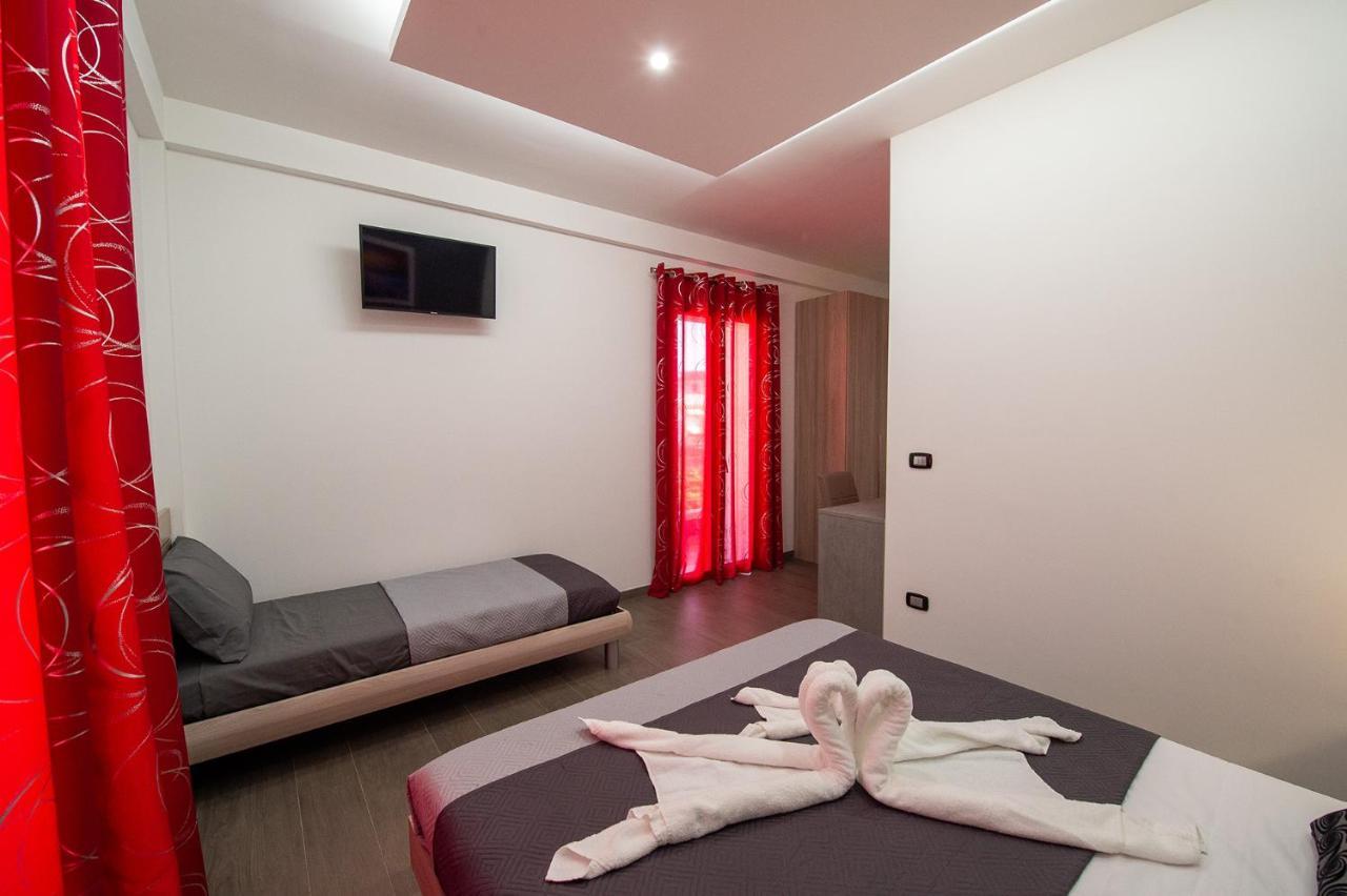 Hotel Perla Del Sud à Sava Extérieur photo
